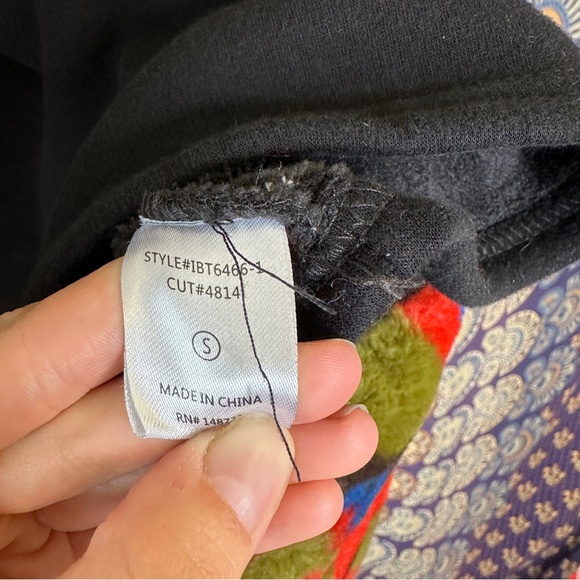 Cropped funky sweater - Picture 9 of 11